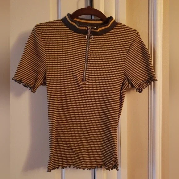 Ultra Flirt Girls Top Stripes Front Zipper Ribbed Collar Shrt Sleeves Tee Size M - Picture 2 of 6